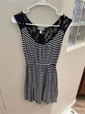 Black & White Striped Lace Yoke Sleeveless Dress